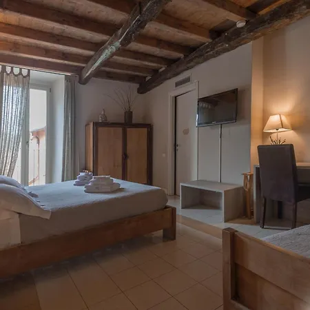 Ξενοδοχείο Hotiday Vezzano Ligure Λα Σπέτσια